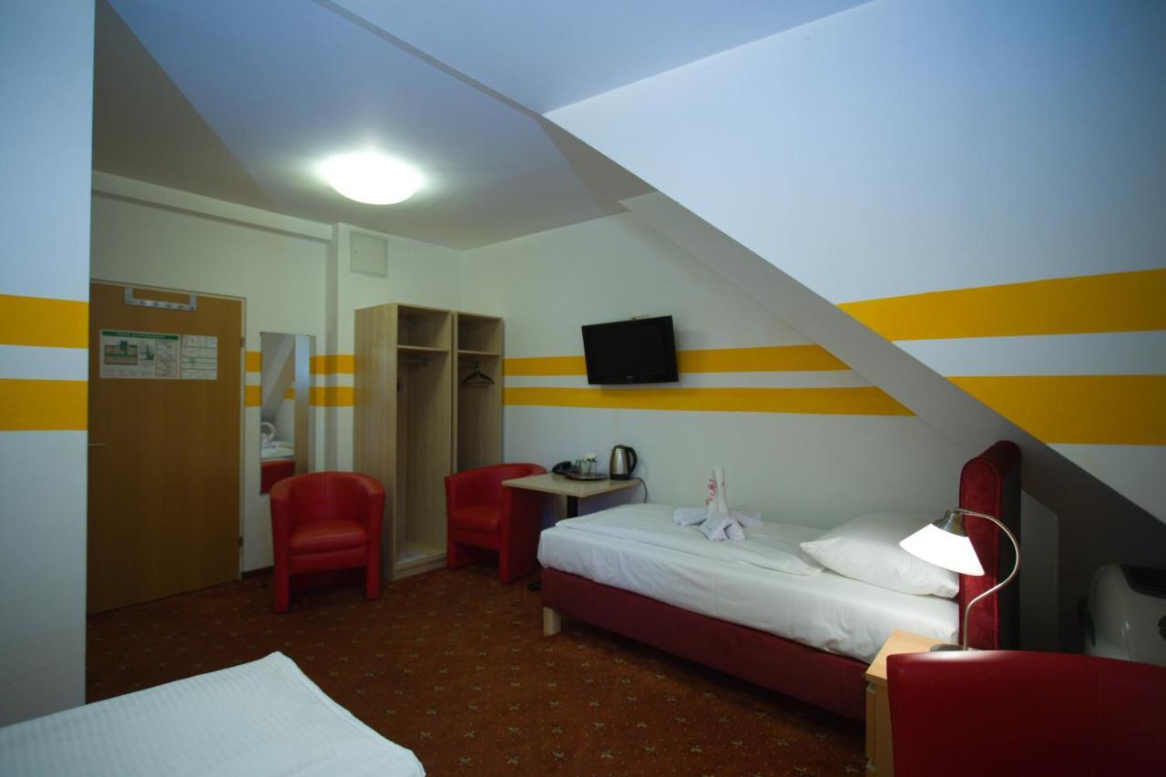 Hotel City Residence Wina Bagian luar foto