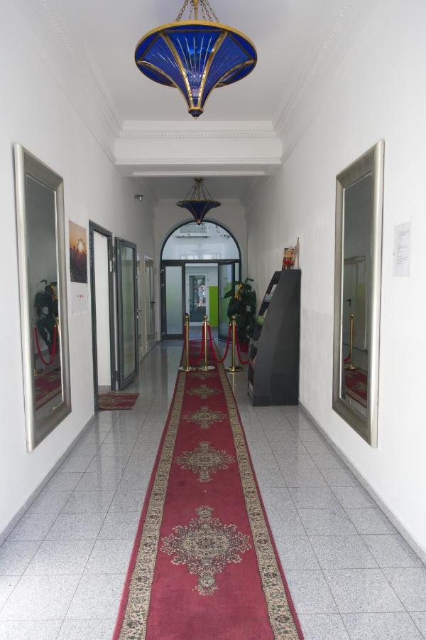 Hotel City Residence Wina Bagian luar foto