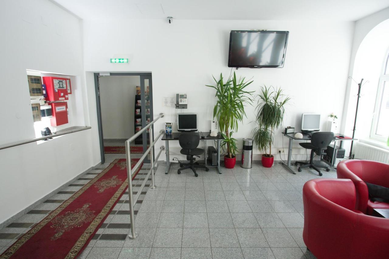 Hotel City Residence Wina Bagian luar foto