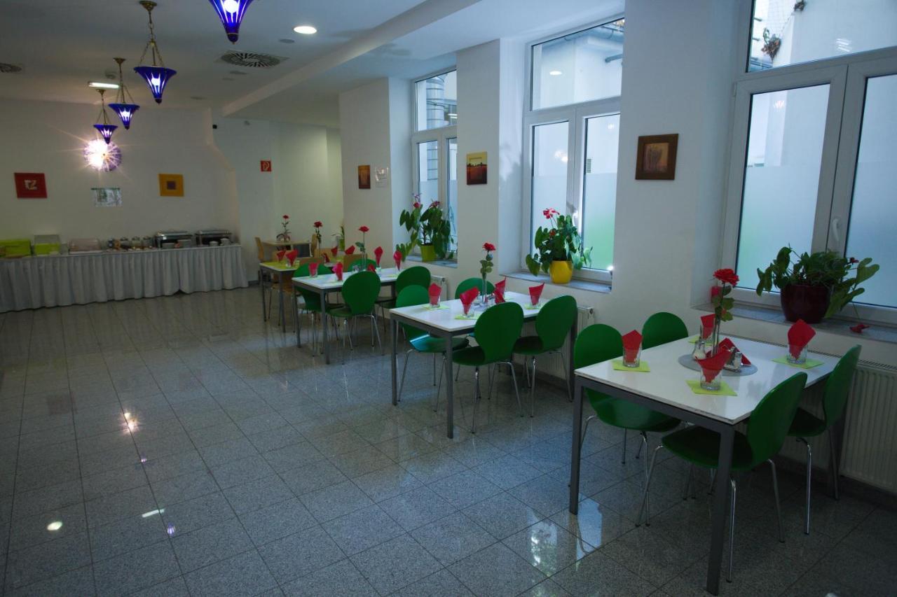 Hotel City Residence Wina Bagian luar foto