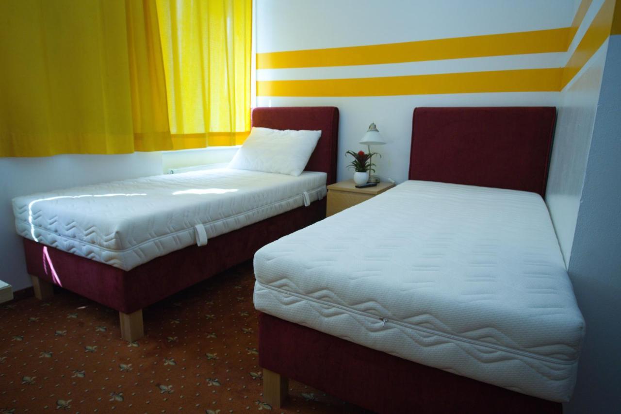 Hotel City Residence Wina Bagian luar foto