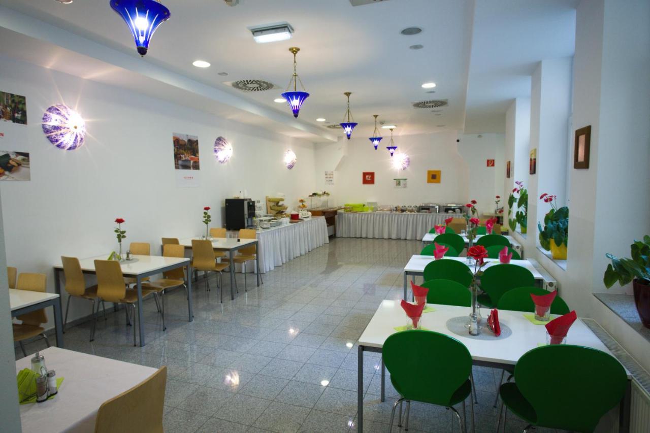 Hotel City Residence Wina Bagian luar foto