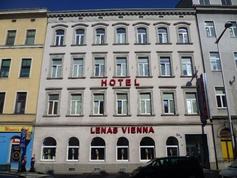 Hotel City Residence Wina Bagian luar foto